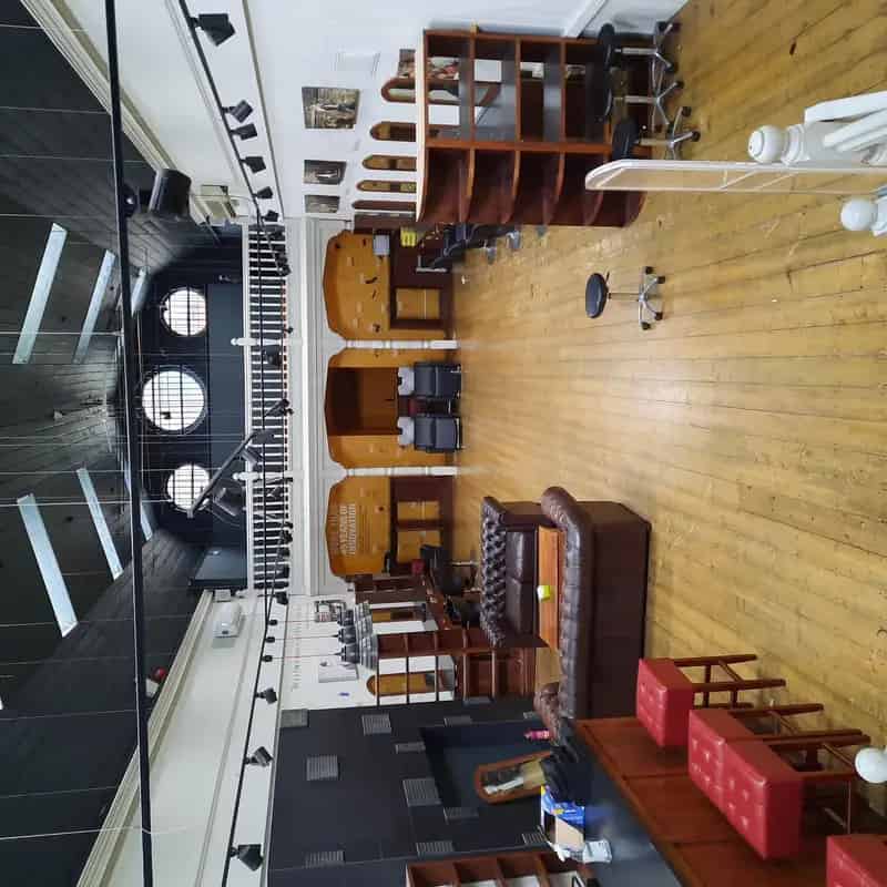 Retail Office Space in Grade 2 Listed Building
