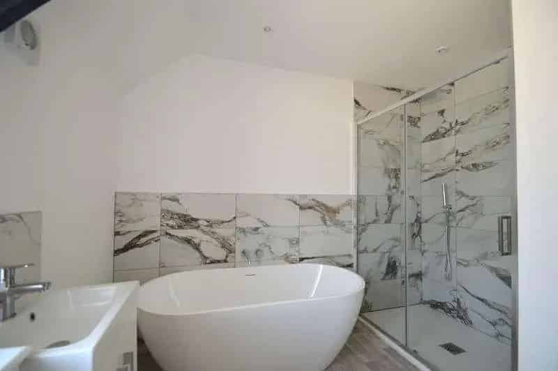 4 bed property for sale