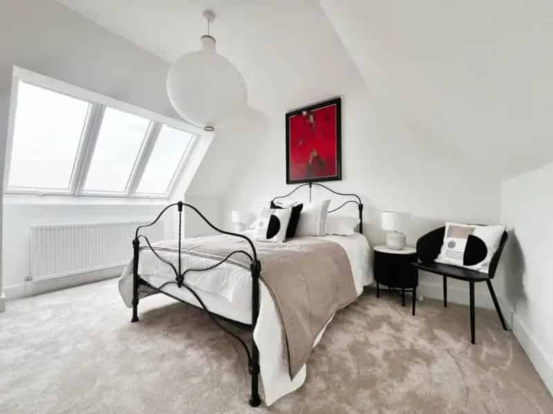 4 bed house for sale