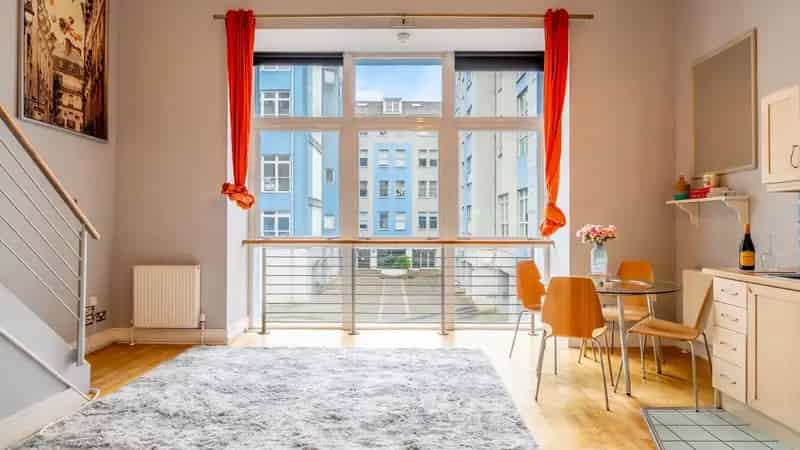 1-Bedroom Flat in Historic Building with Gym and Parking