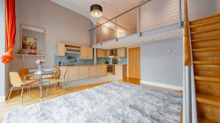 One Bedroom Flat in Tradeston Historic Building with Parking and Gym