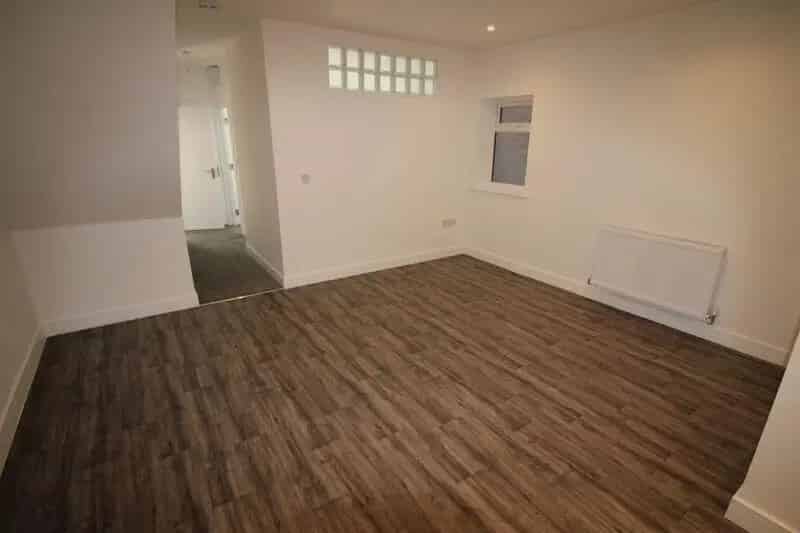 1 Bedroom Apartment Near Downend High Street