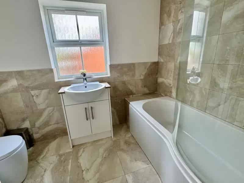 4 Bed Detached House for Sale