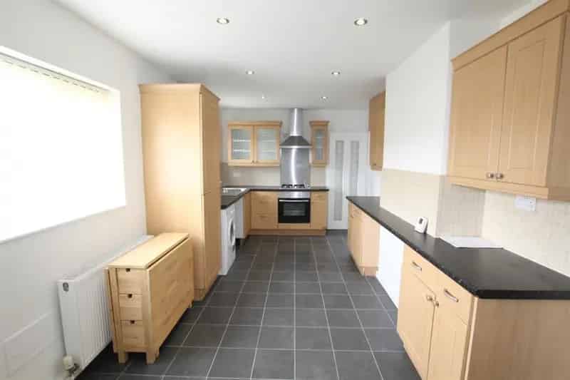 3 Bedroom Semi-Detached House To Let