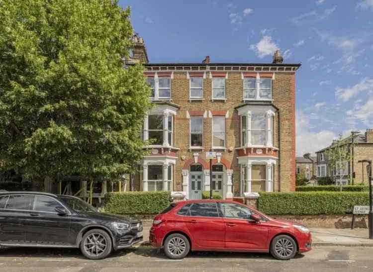 Five Bedroom Victorian Family House with Large Garden