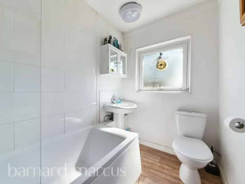 Spacious 3 Double Bedroom Flat Near Kennington Tube