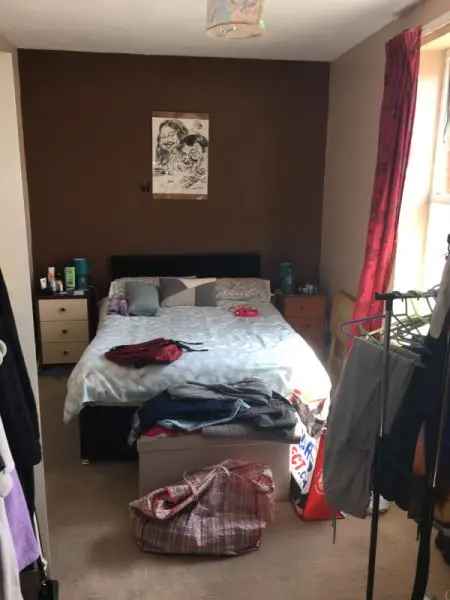 Flat For Rent in Burnley, England