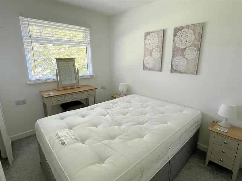 2 Bed Refurbished Holiday Chalet For Sale