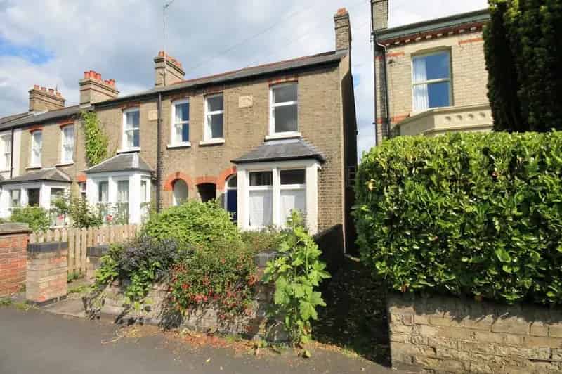 2 Bedroom End of Terrace House to Rent