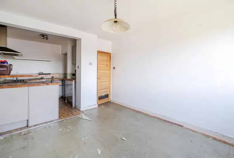 1 Bedroom Apartment for Sale