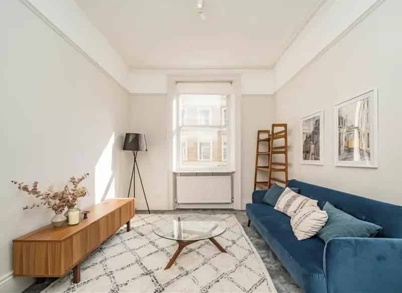 One Bedroom Apartment South Kensington Near Tube Station