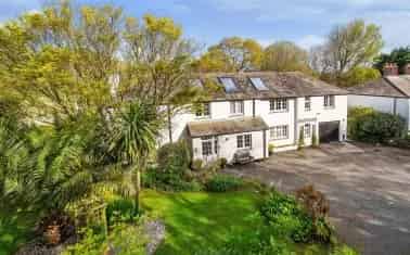 5 Bed House with 2 Bed Annexe in Boscastle
