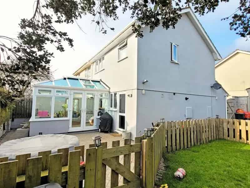 3 Bedroom Semi-Detached House for Sale in St Austell