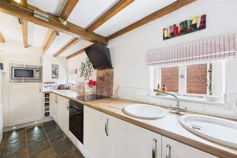 4 Bed Historic Cottage For Sale