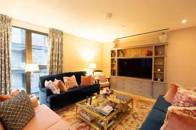Luxury 4-Bedroom Apartment King's Road Park Development