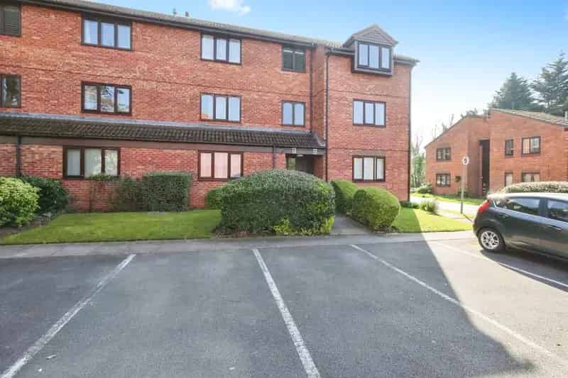2 Bedroom Flat for Sale