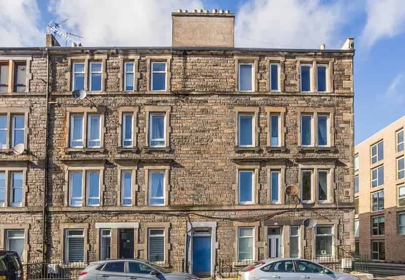 2 Bedroom Flat for Sale in Bonnington Edinburgh