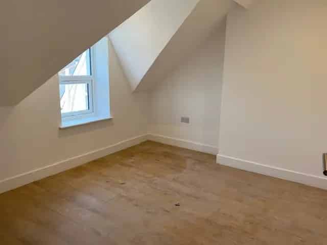 2 Bedroom Flat Share in Roath - Newly Refurbished
