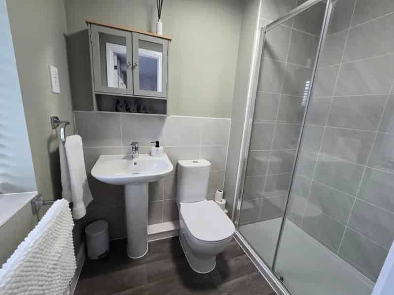 3 Bed Semi-Detached House for Sale