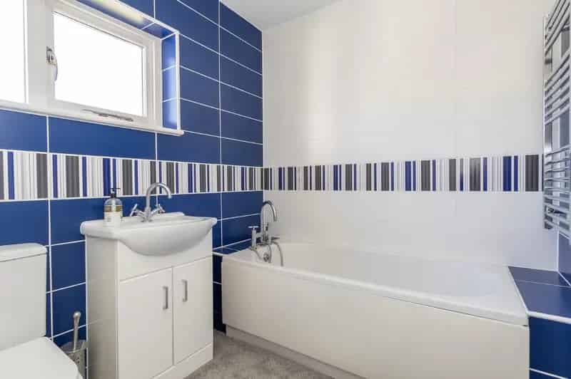 10 Bed Grade II Listed House For Sale