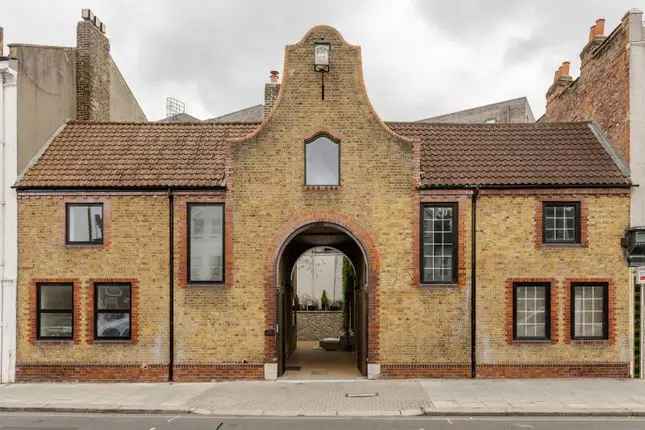 Terraced house for sale in Finchley Road, London NW2