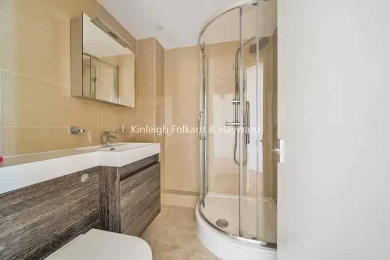 Two Bedroom Apartment in Hampstead
