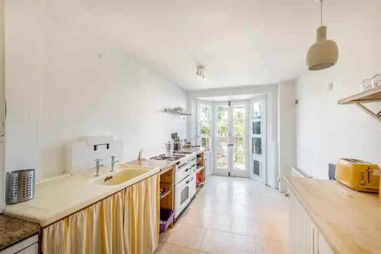 2 Bedroom Maisonette Kemptown Private Garden Street Entrance