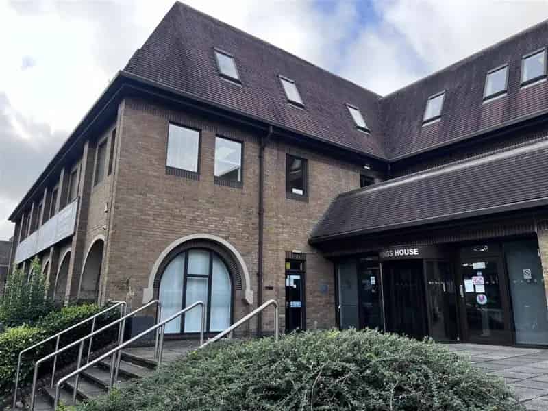 Commercial property For Rent , West Mare Lane, Horsham, England