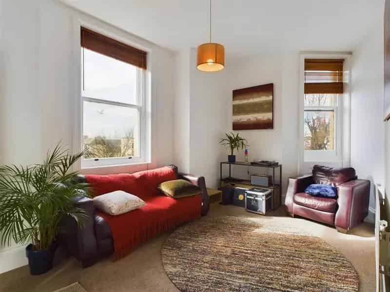 1 Bedroom Flat for Sale in Brighton
