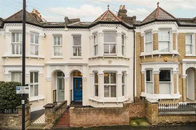 Terraced House for Sale in Abbeville Village Clapham SW4