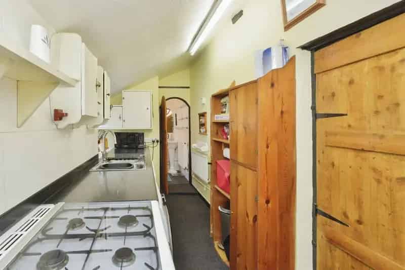 Two Bedroom Character Cottage Hanslope Off Road Parking Enclosed Garden