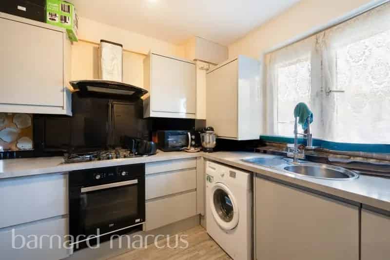 3 Bedroom Split Level Apartment near Wimbledon Common
