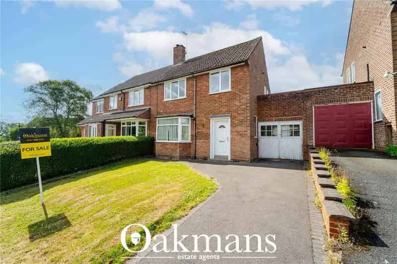 3 Bedroom Semi Detached House for Sale in Birmingham