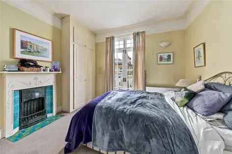 4 rooms house of 177 m² in London