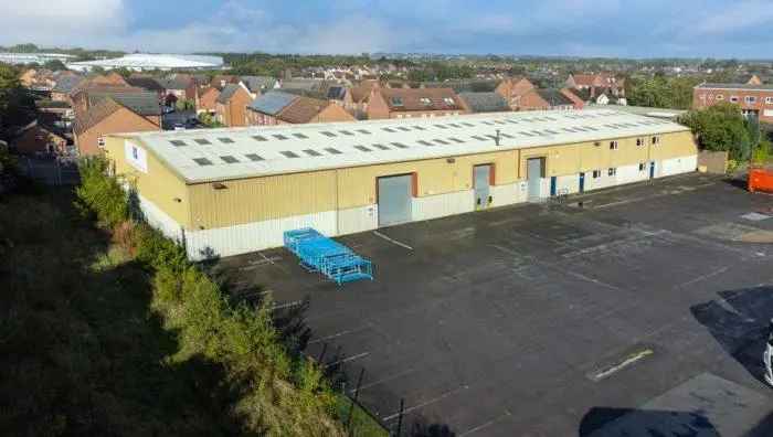 Warehouse Unit near M1 Junction 28 A38