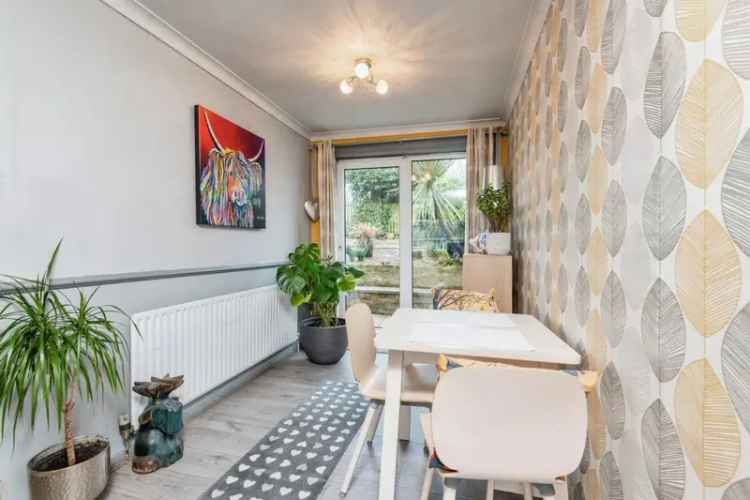 3 Bedroom Semi-Detached House in Upperthong Near Holmfirth