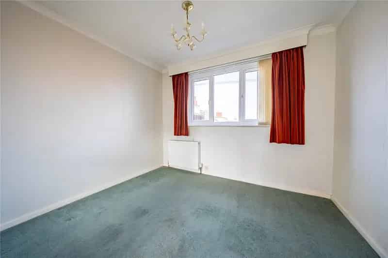 3 Bed Semi Detached House Chapel Allerton No Onward Chain