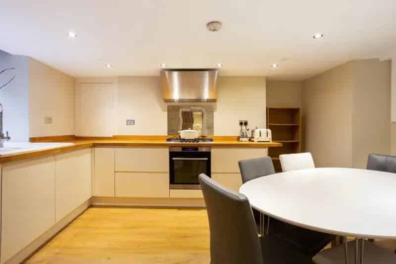 3 bedroom town house