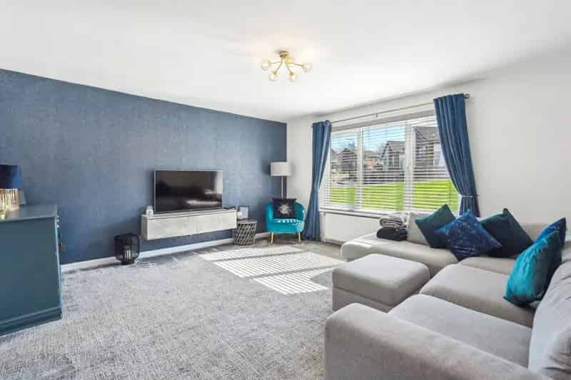 Detached Bungalow Stirling Large Plot Three Double Bedrooms Double Garage