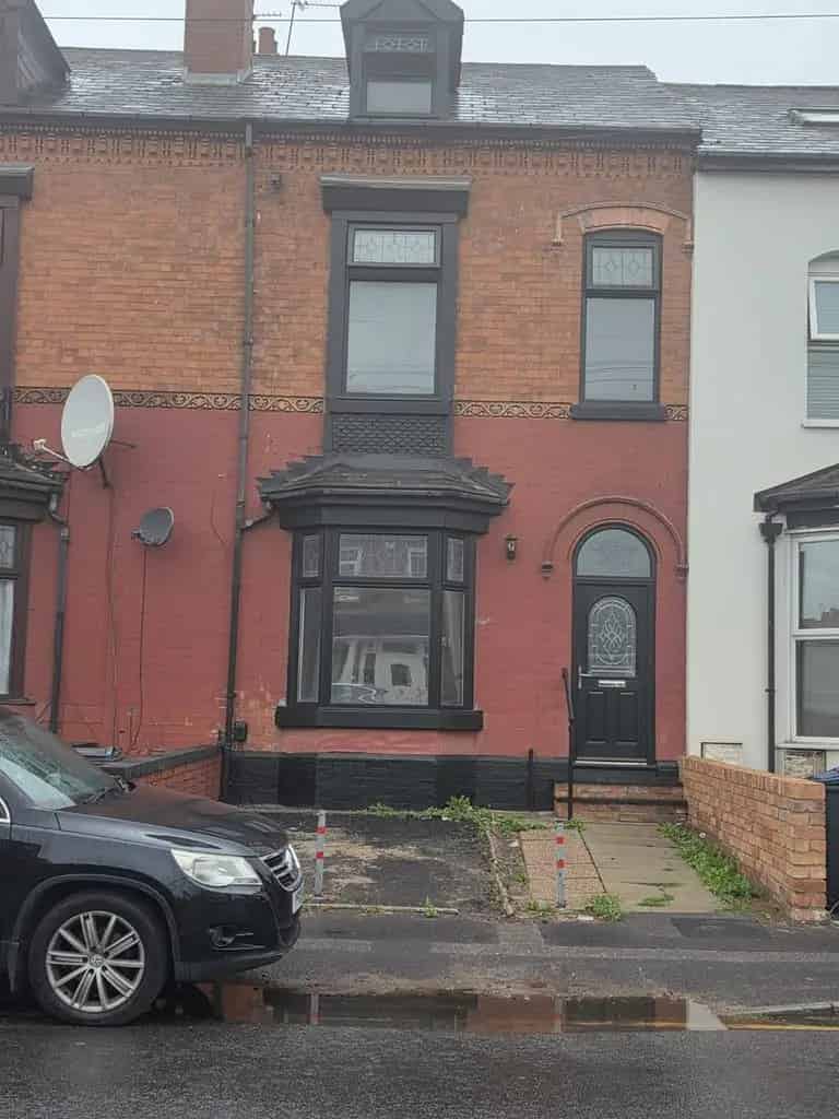 5 Bedroom Terraced House for Sale