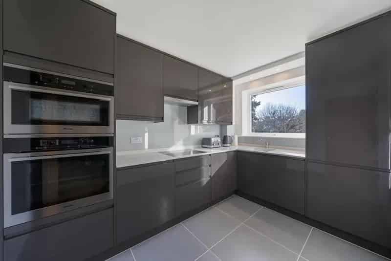 Two Double Bedroom Flat near Wimbledon Common