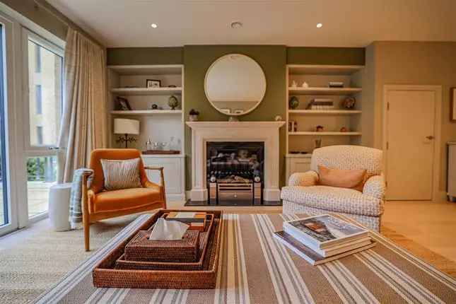 Town house for sale in Broom Road, Teddington TW11