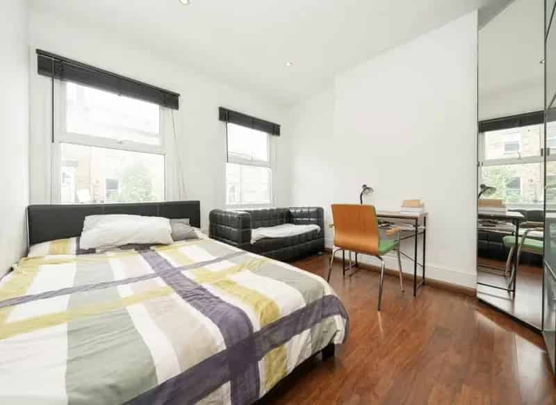 3 Bedroom Flat First Time Buyer Hampstead 760 sq ft