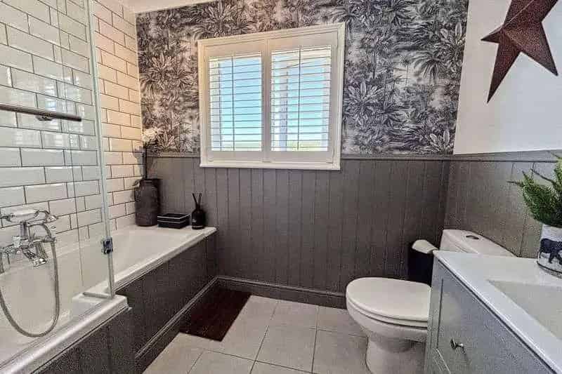 3 Bed Semi-Detached House for Sale