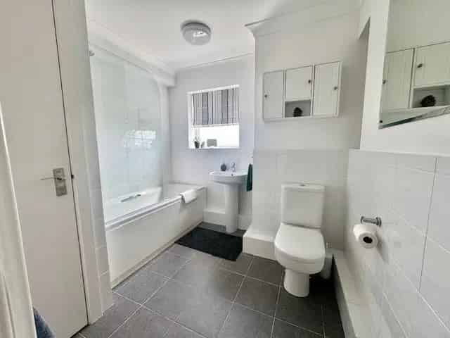 2 bedroom flat/apartment in Milford on Sea
