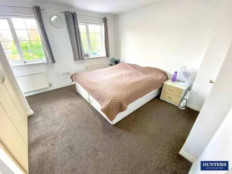 4 Bed Detached House for Sale