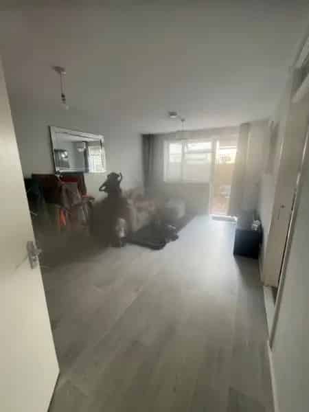 1 Bedroom Ground Floor Apartment with Private Garden and Parking