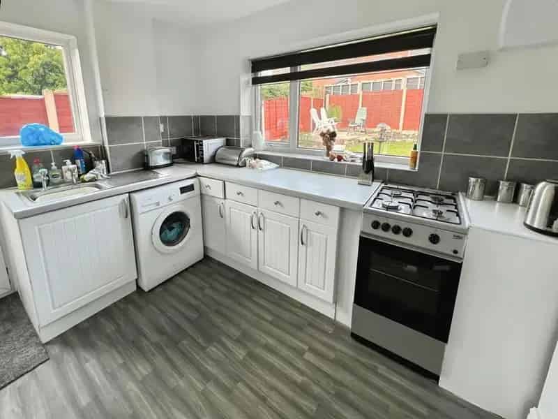 3 Bedroom Semi Detached House Ashton-in-Makerfield