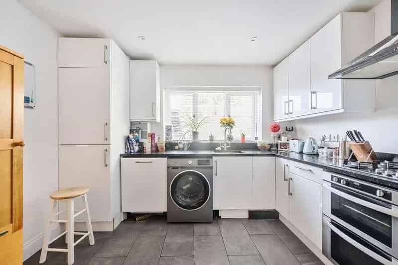 3 Bed Semi Detached House For Sale Totton