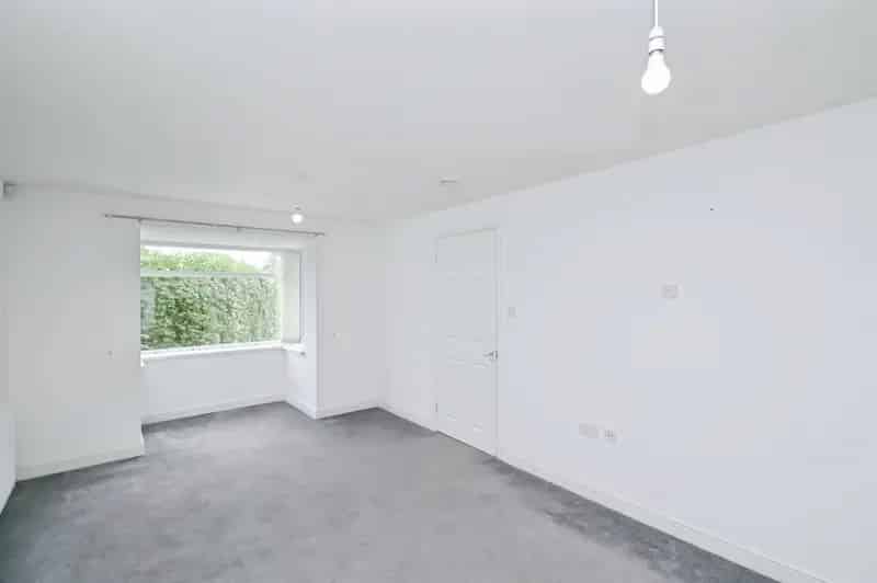 3 Bedroom Detached House For Sale No Chain Large Plot Garage